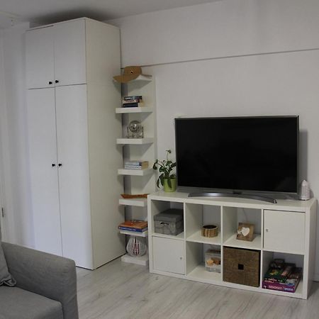 Ultracentral Lovely Place -Your Home Away From Home 부쿠레슈티 외부 사진