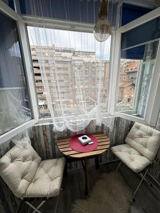 Ultracentral Lovely Place -Your Home Away From Home 부쿠레슈티 외부 사진